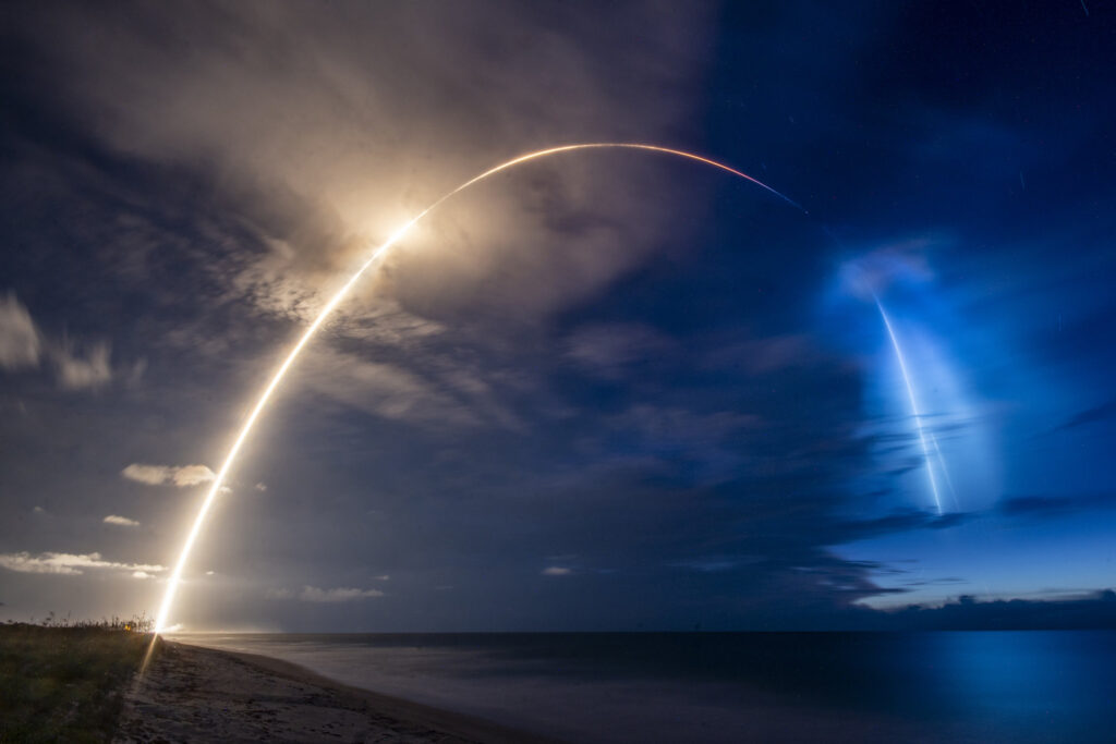 Conexiones a Internet: Internet satelite